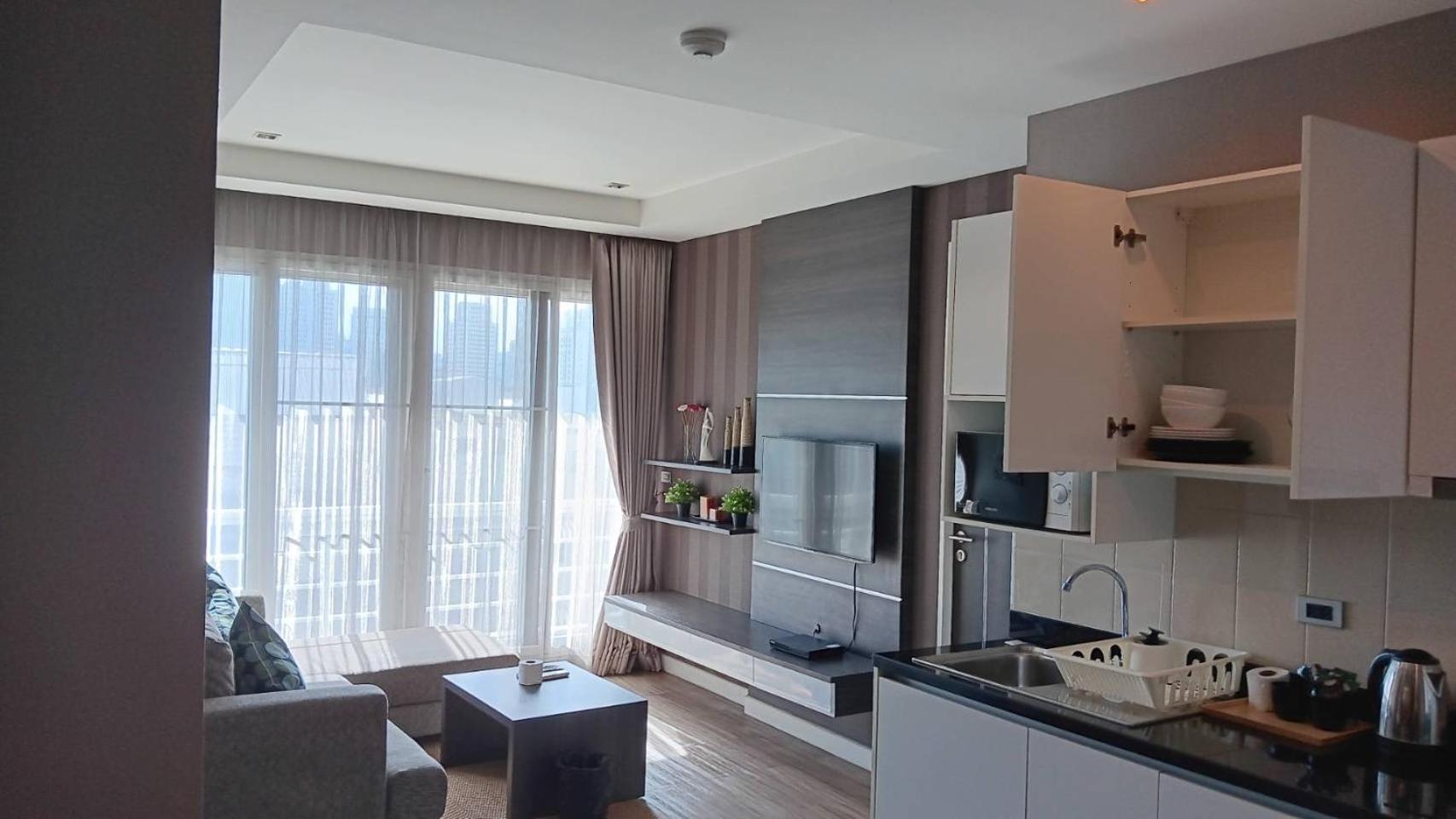 J Residence Thonglor 8 Bangkok Exterior foto