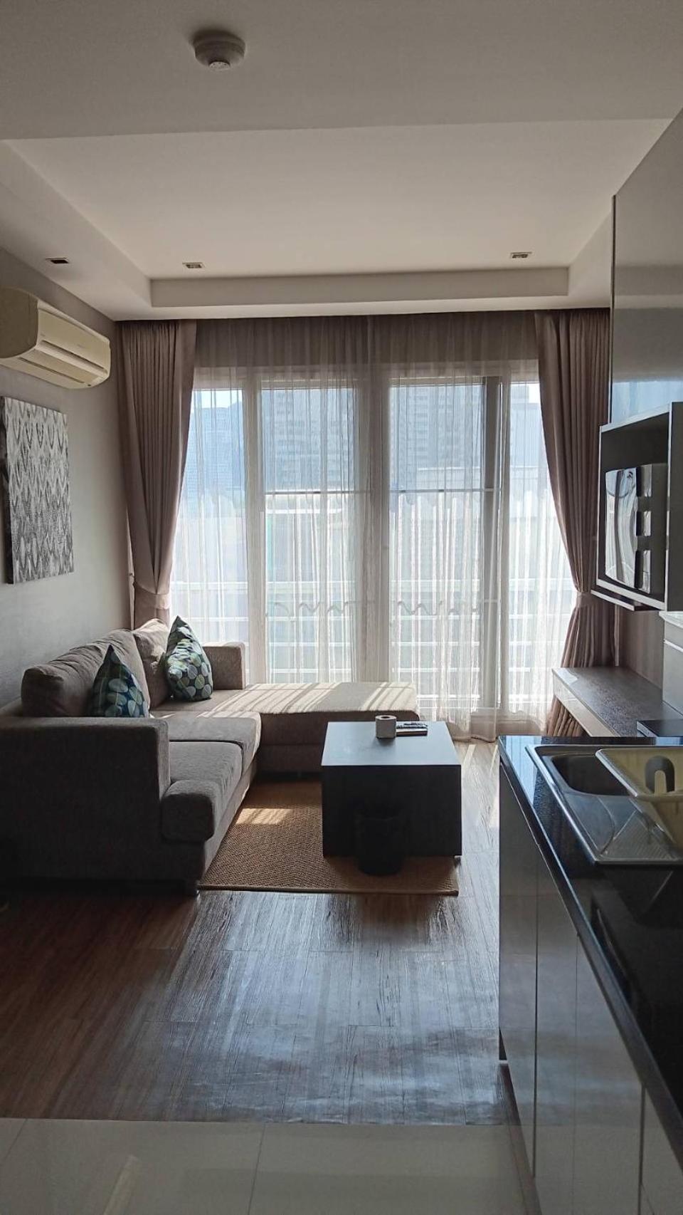 J Residence Thonglor 8 Bangkok Exterior foto